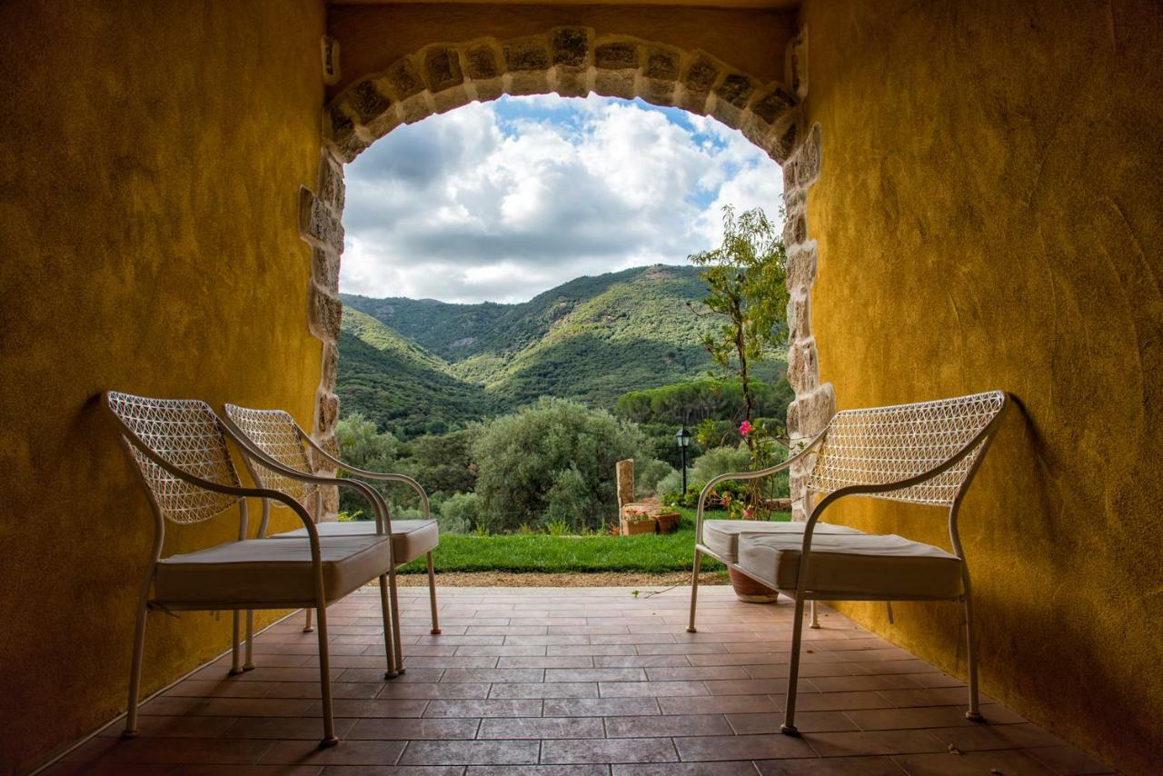 Agriturismo Is Conchisceddas Gonnosfanadiga Екстер'єр фото